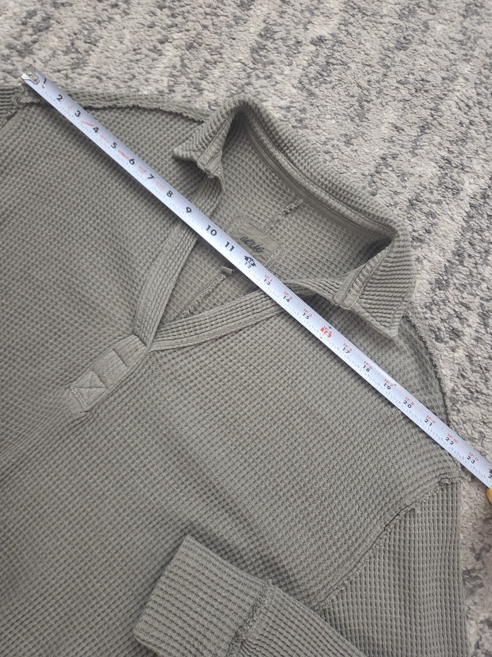 Aerie Size Small Oversized Moss Green V Neck Waffle-Knit Henley Polo Loose Fit - Picture 2 of 14